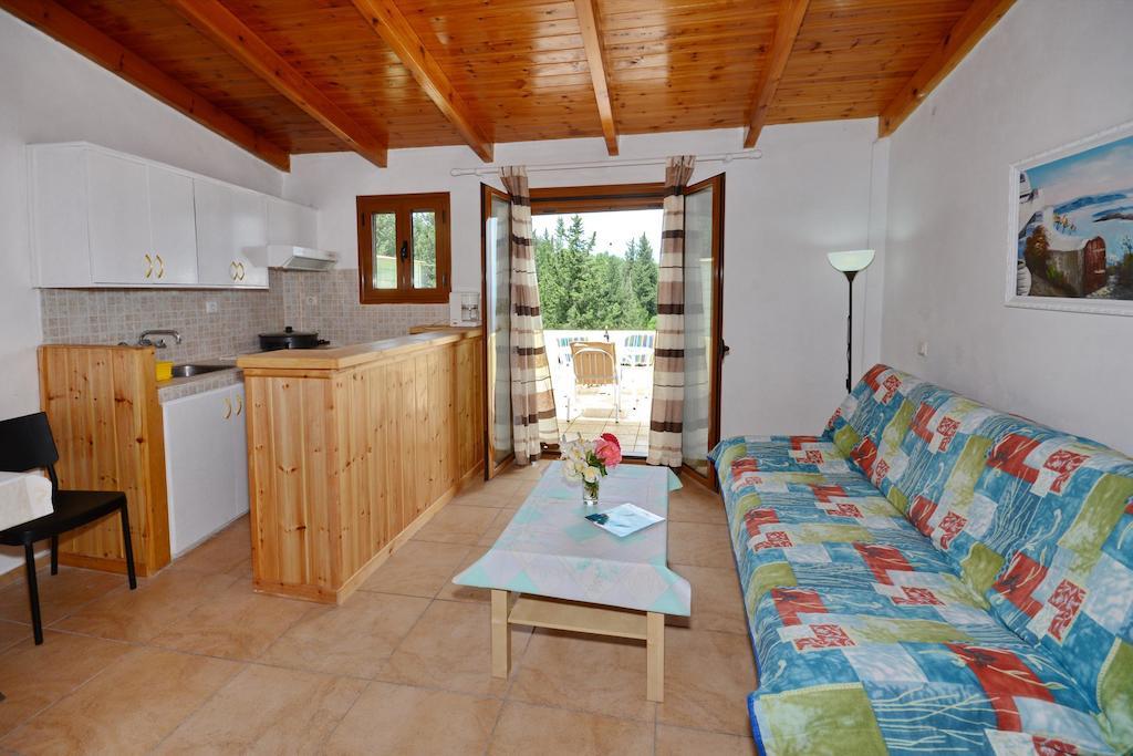 Liokorni Village Gaios Esterno foto